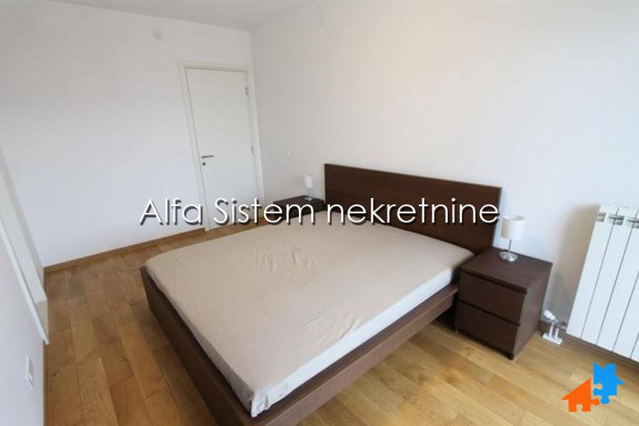 Izdavanje: Trosoban stan 115 m², Palilula – Beograd