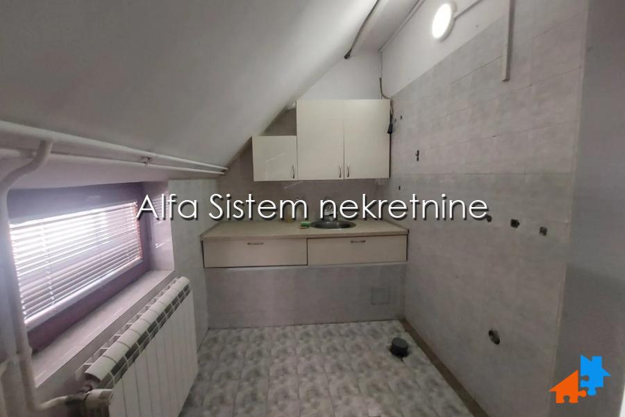 Izdavanje: Poslovni prostor 220 m², Zemun – Beograd