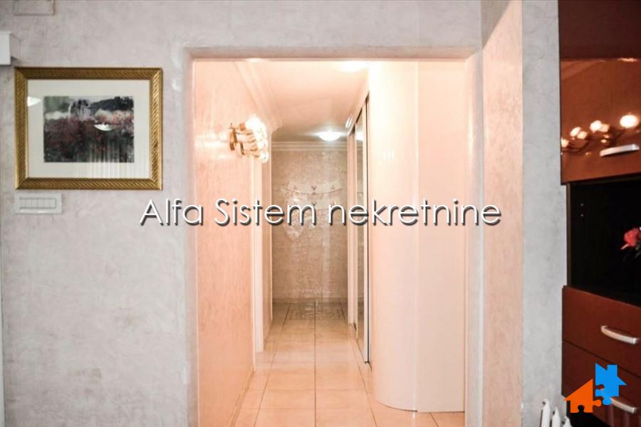 Izdavanje: Četvorosoban stan 127 m², Palilula – Beograd