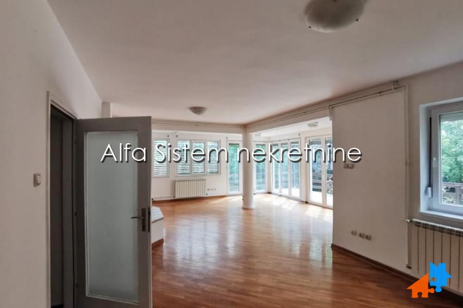 Izdavanje: Kuća 400 m², Savski venac – Beograd
