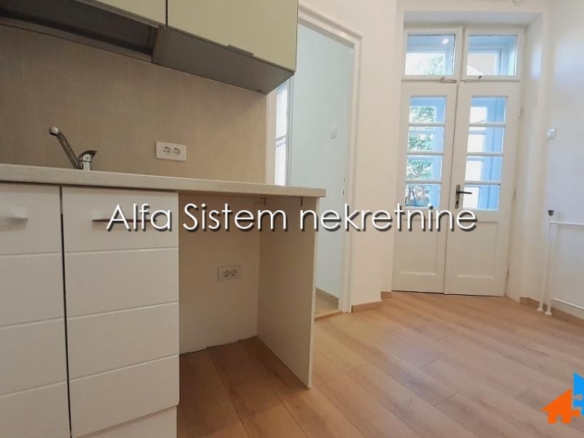 Izdavanje: Poslovni prostor 87 m², Vračar – Beograd