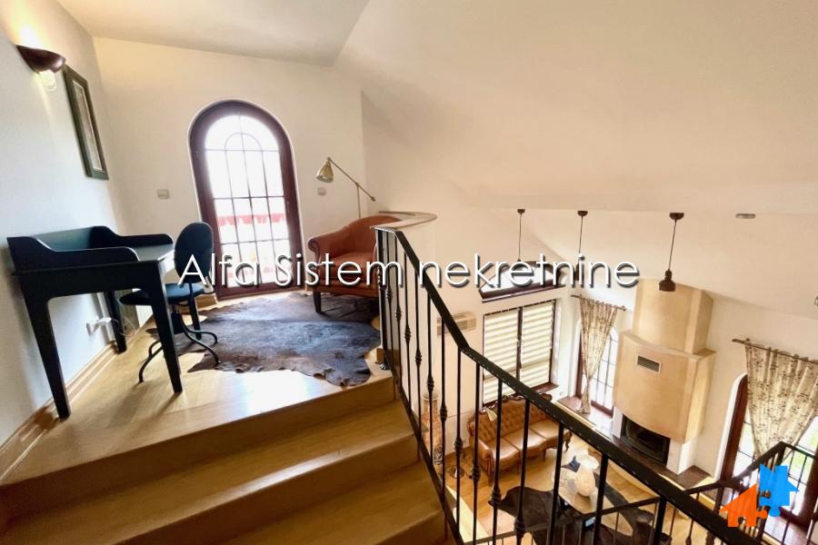 Izdavanje: Kuća 250 m², Voždovac – Beograd