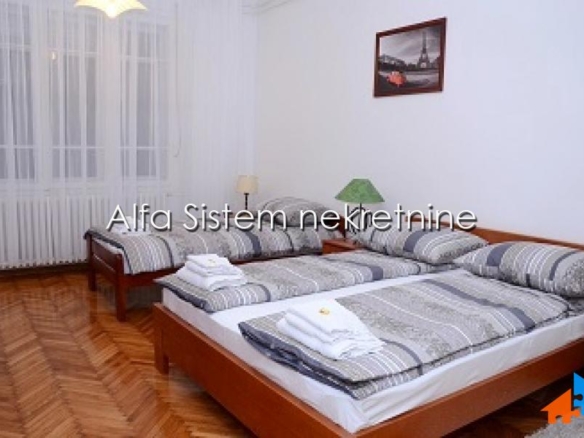 Izdavanje: Trosoban stan 80 m², Stari grad – Beograd