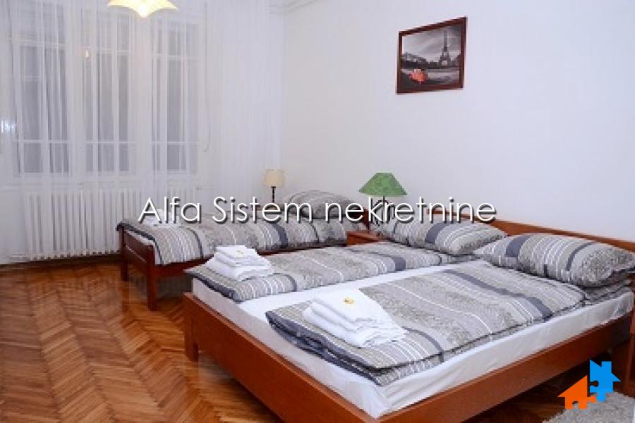 Izdavanje: Trosoban stan 80 m², Stari grad – Beograd